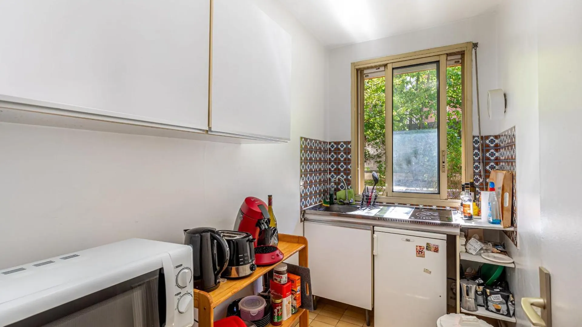 Guestready - Airy Studio With Courtyard View Paris 0*,  France