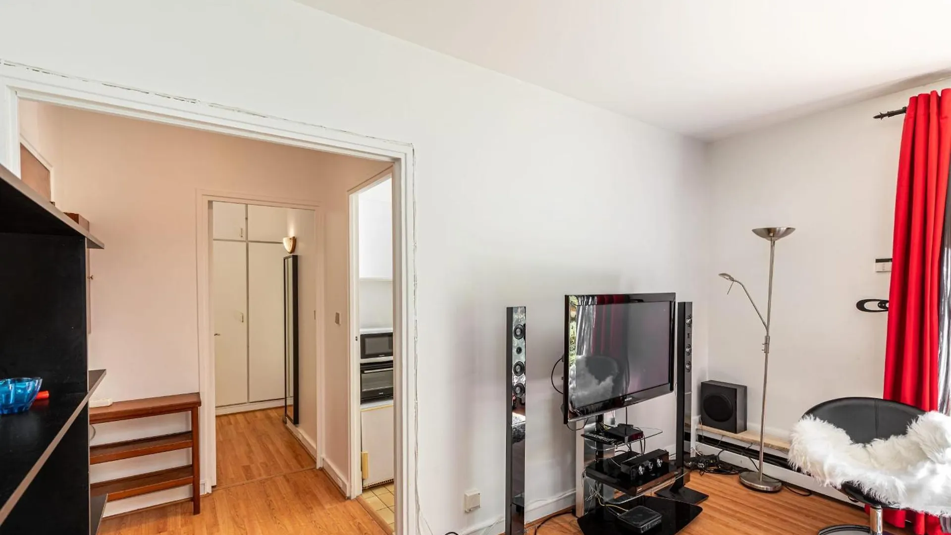 Guestready - Airy Studio With Courtyard View Paris France
