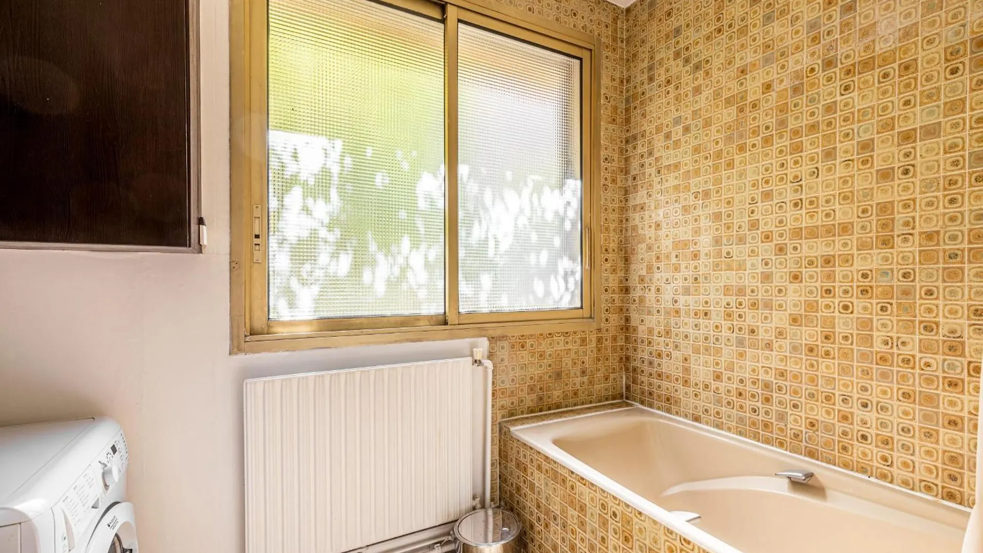 Guestready - Airy Studio With Courtyard View Paris Apartment